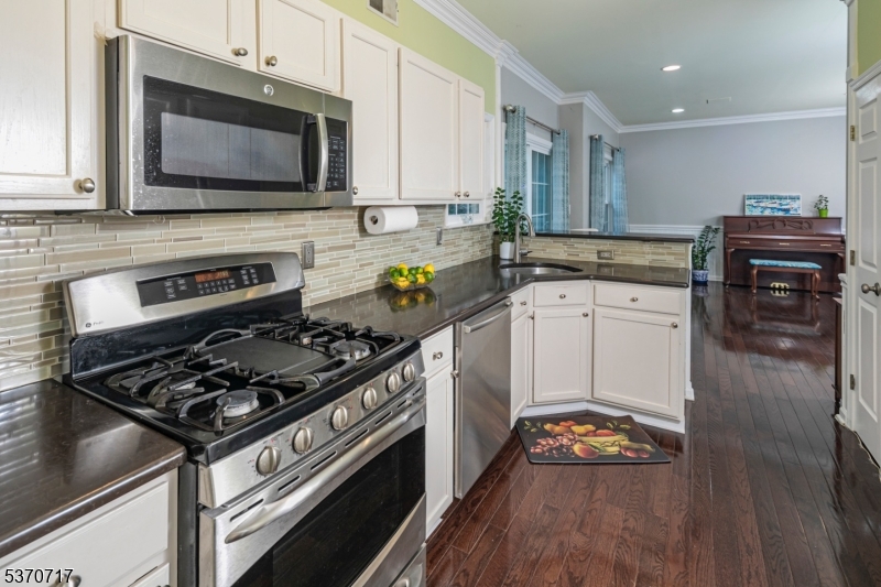 Woods Edge - Residential