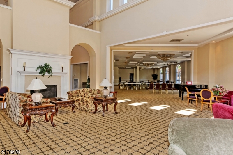 Fox Hills - Residential