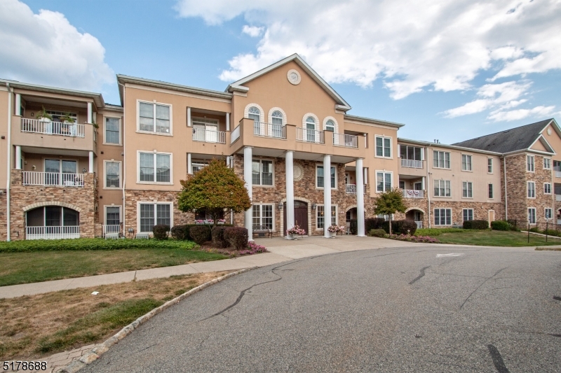 Fox Hills - Residential