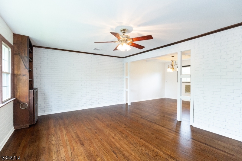 28 Beechwood Ave