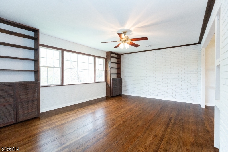 28 Beechwood Ave