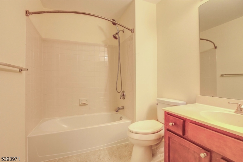 Four Seasons - Residential