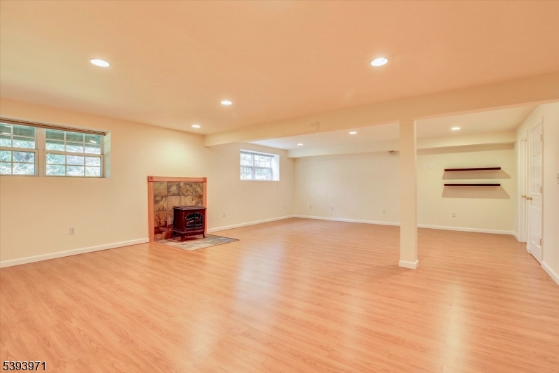 Four Seasons - Residential