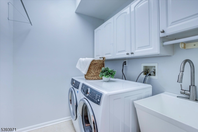 Four Seasons - Residential