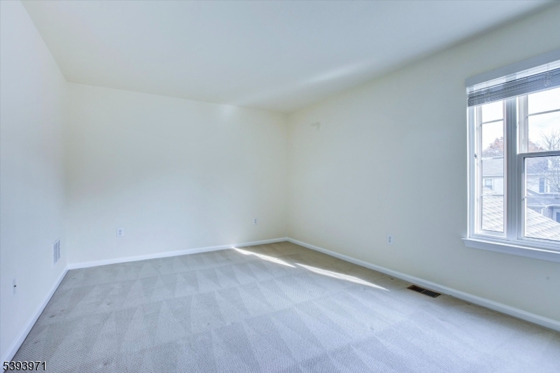 Four Seasons - Residential