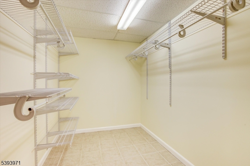 Four Seasons - Residential