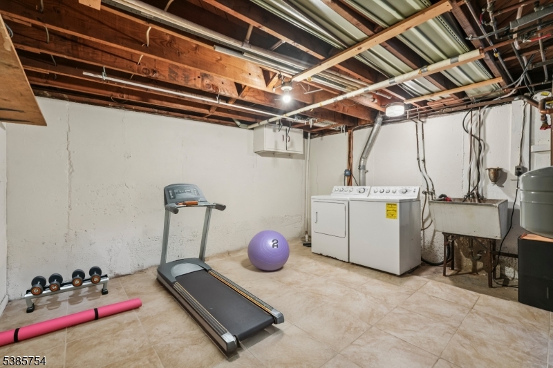 Lake Hiawatha - Residential