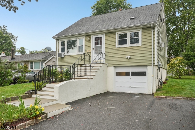 Lake Hiawatha - Residential