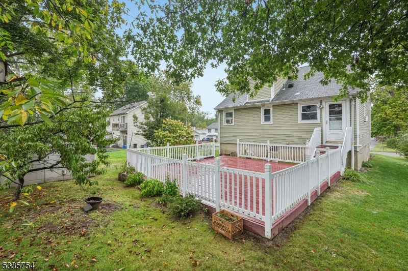 Lake Hiawatha - Residential