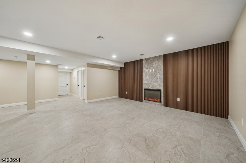 Central Villas - Residential