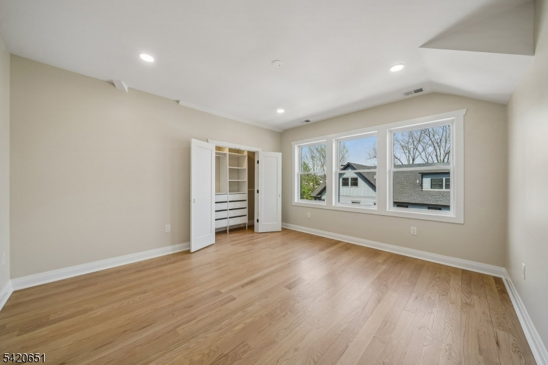 Central Villas - Residential