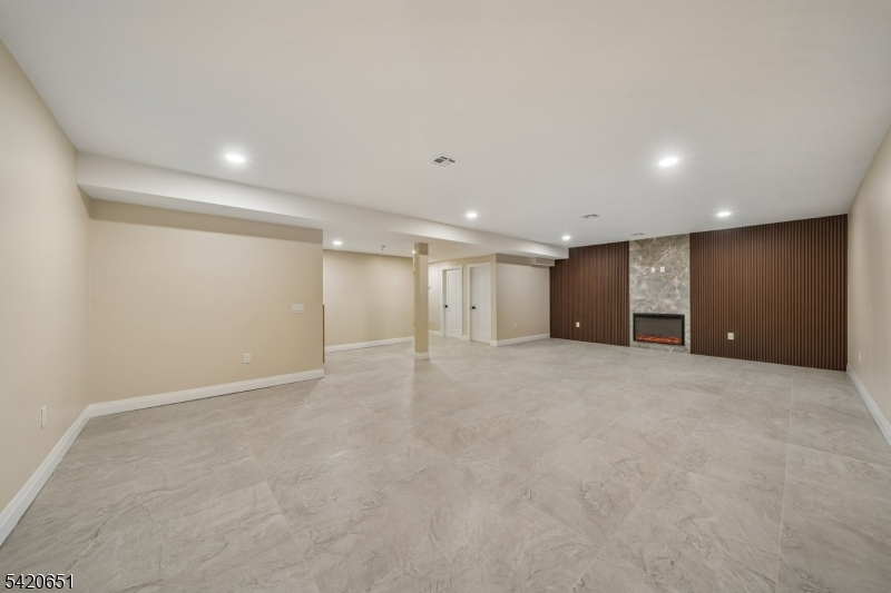 Central Villas - Residential