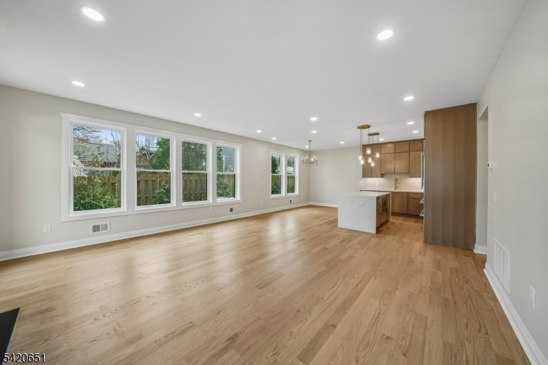 Central Villas - Residential