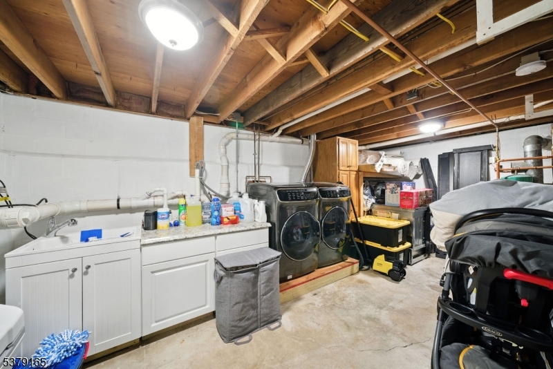 Cedar Lake - Residential Lease