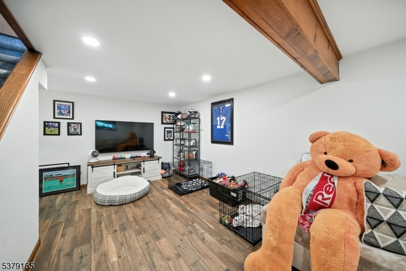 Cedar Lake - Residential Lease