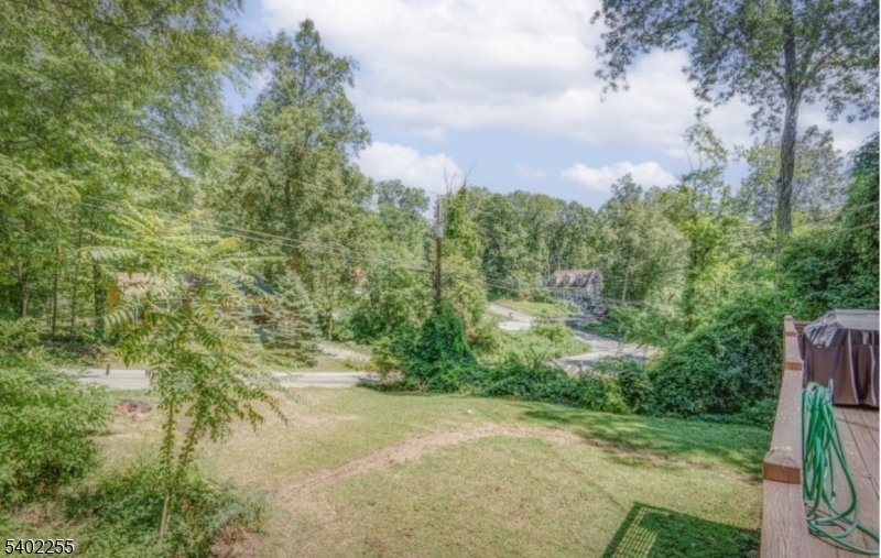 SCENIC LAKES - Residential