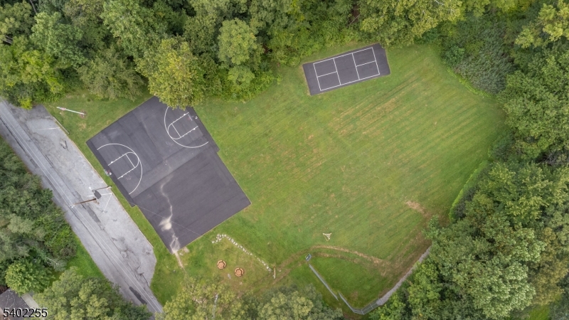 SCENIC LAKES - Residential