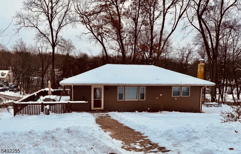 SCENIC LAKES - Residential