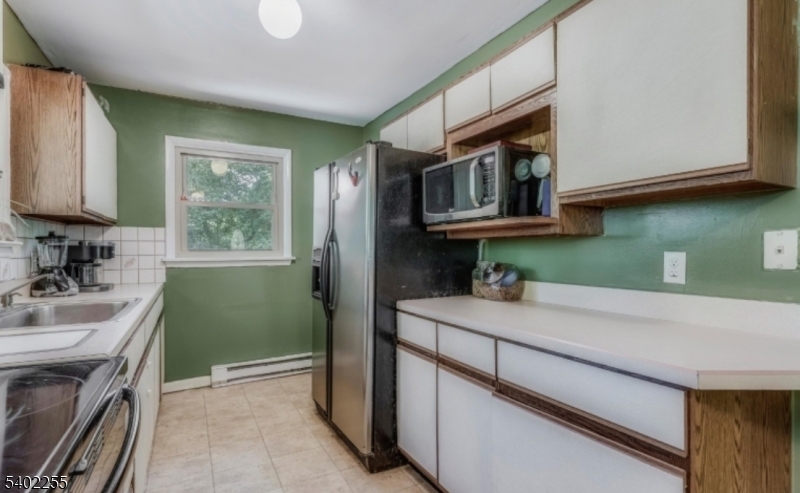 SCENIC LAKES - Residential