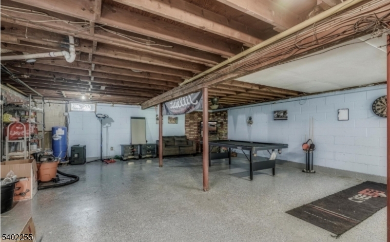 SCENIC LAKES - Residential