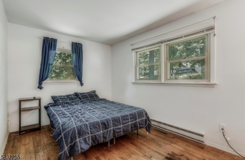 SCENIC LAKES - Residential