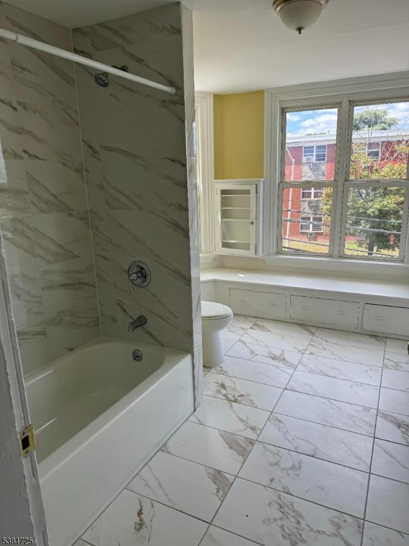 City Of Orange Twp., New Jersey 07050, United States, 3 Bedrooms Bedrooms, ,1 BathroomBathrooms,Residential,Pending,201380