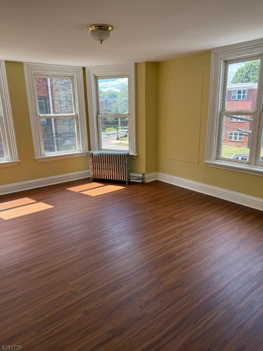 City Of Orange Twp., New Jersey 07050, United States, 3 Bedrooms Bedrooms, ,1 BathroomBathrooms,Residential,Pending,201380