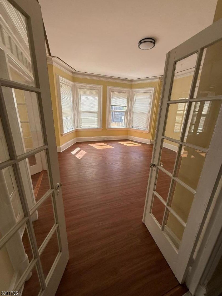 City Of Orange Twp., New Jersey 07050, United States, 3 Bedrooms Bedrooms, ,1 BathroomBathrooms,Residential,Pending,201380