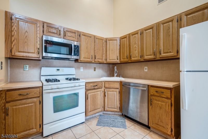 Governor's Pointe - Residential Lease