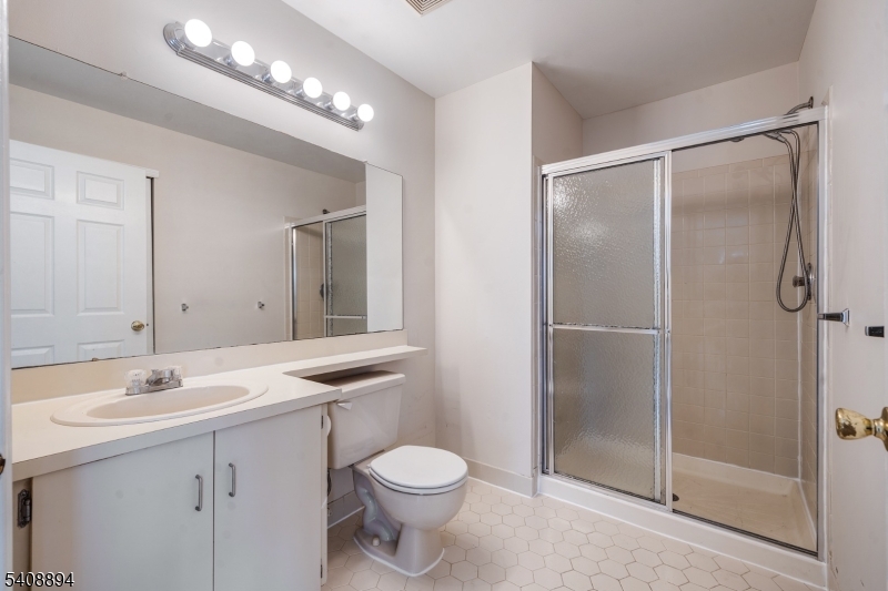 Governor's Pointe - Residential Lease