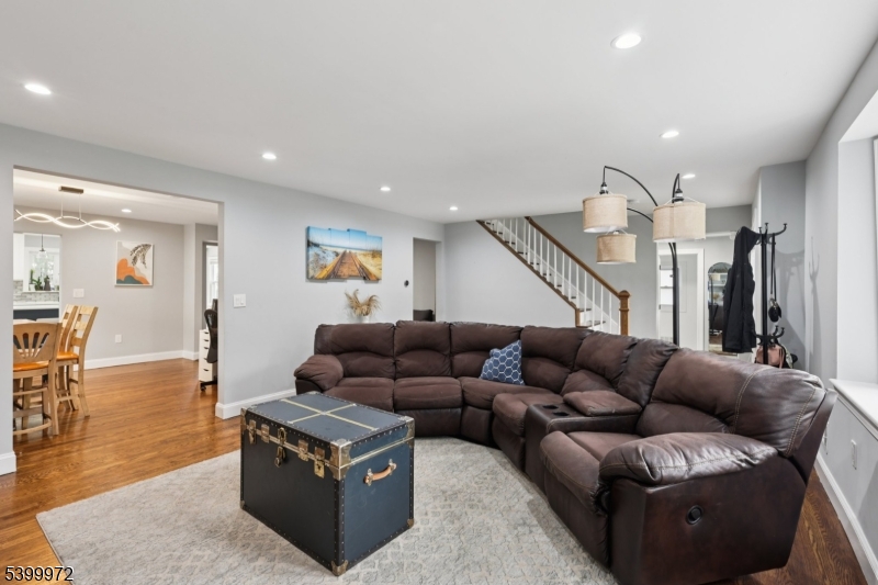 Larchmont Estates - Residential