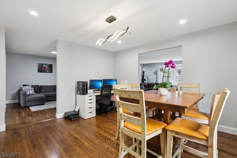 Larchmont Estates - Residential