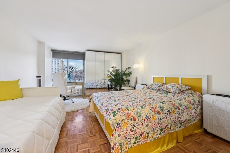 Claridge House - Residential