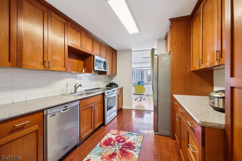 Claridge House - Residential