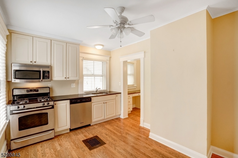 Near Town & Train - Residential Lease