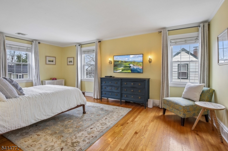 Knollwood Section - Residential