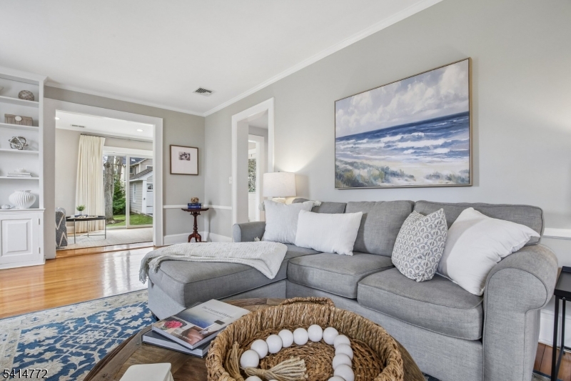 Knollwood Section - Residential