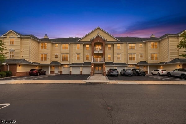 2101 NEVILLE CT, SOMERSET, NJ 08873 - Image 6ce8bcf234decf54a7de3f1081b2f6ed/833838166