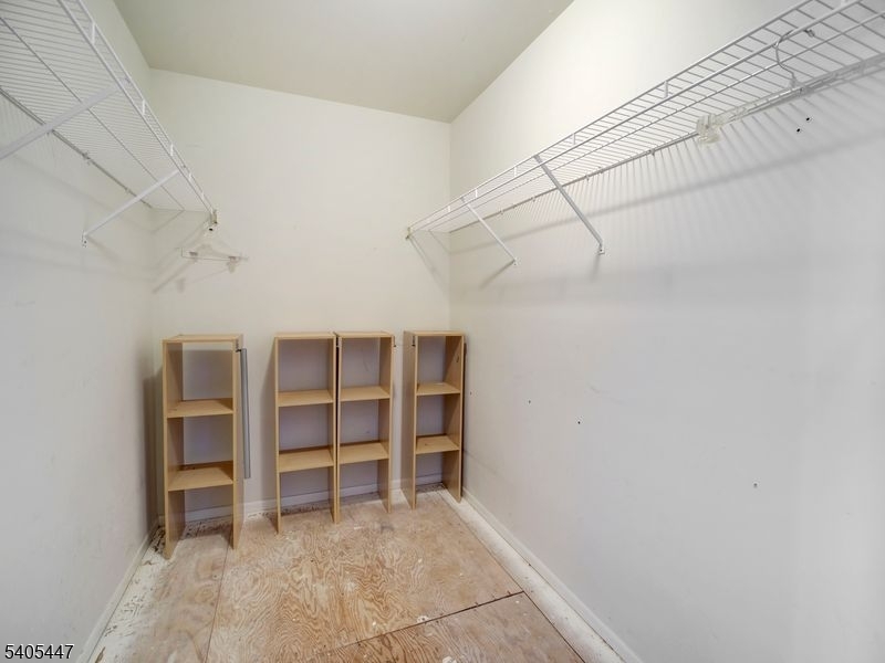 WILLOW WALK - Residential