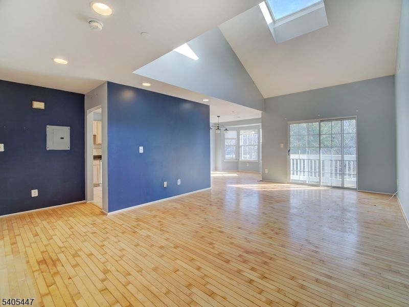 WILLOW WALK - Residential