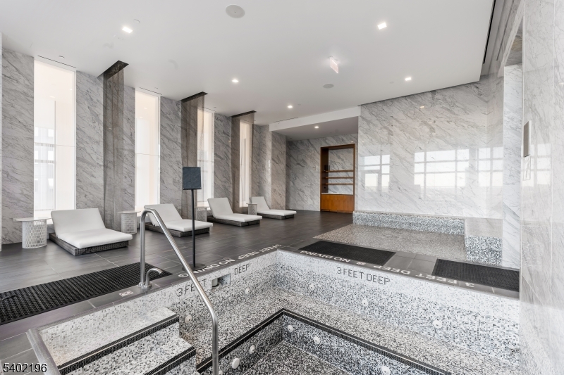 Gold Coast Waterfront - Residential