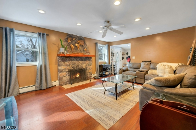 Pinecliff Lake - Residential