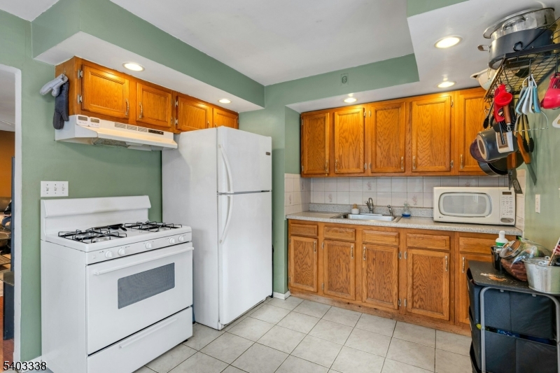 Pinecliff Lake - Residential