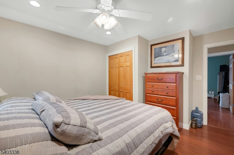 Pinecliff Lake - Residential