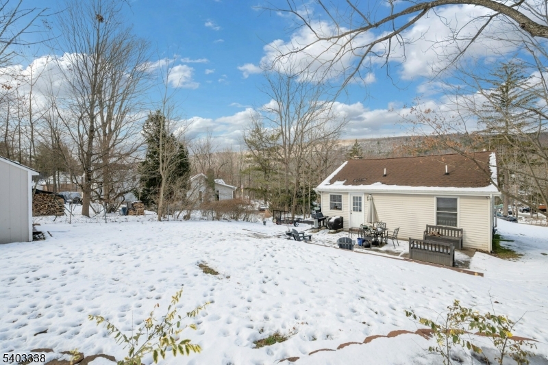 Pinecliff Lake - Residential