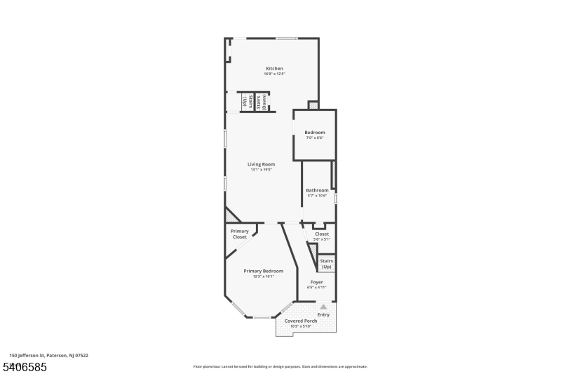 Main image without alt text