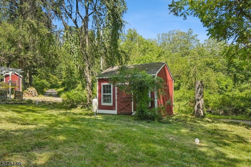 Whitehouse Station - Residential