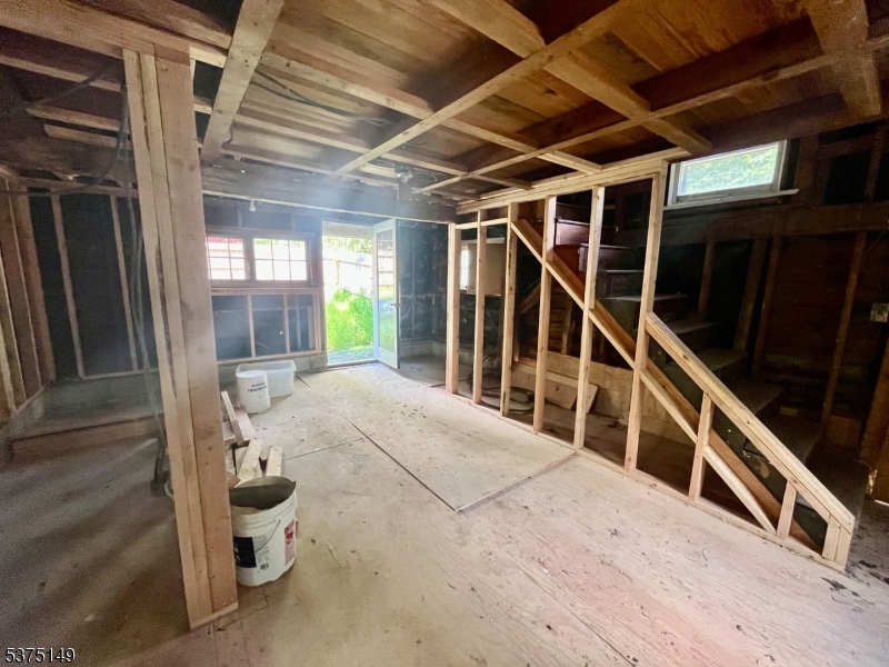 Whitehouse Station - Residential