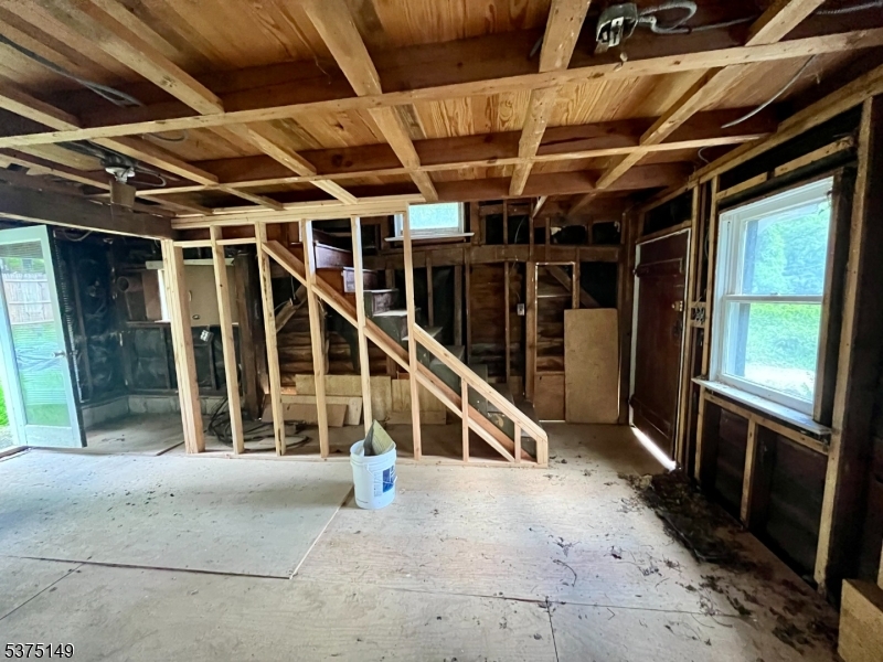 Whitehouse Station - Residential