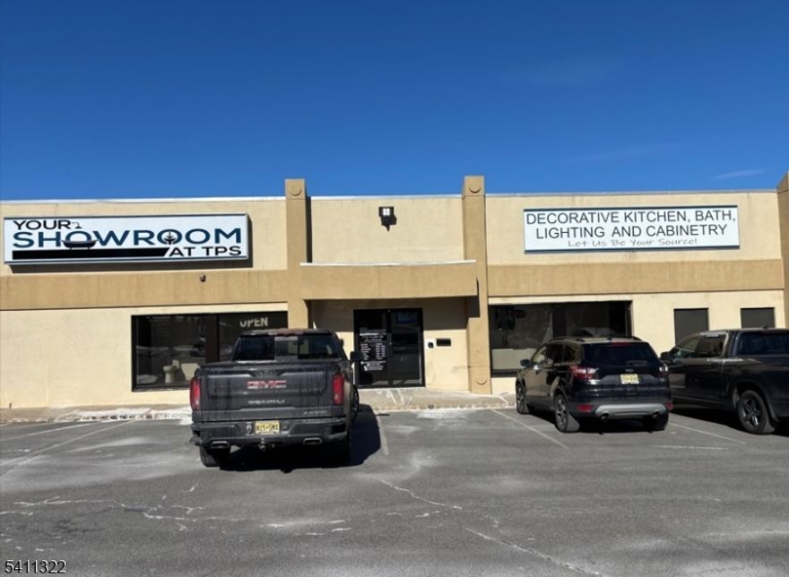 Fully leased retail / office property on highly trafficked Route 46 on the border of Denville and Rockaway currently running at a 7 CAP rate. There is also a vacant .3 Acre lot which is included in the sale.